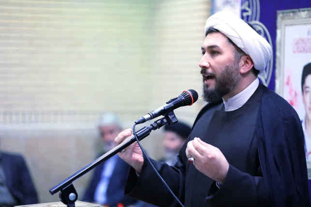 ما مدیون هنر انسان ساز شهید آوینی هستیم