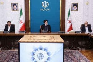 در نشست بررسی راهکارهای حفظ و ارتقای آرامش بازار؛ رئیسی: تمرکز دشمن بر فضاسازی کاذب/همه بخش‌ها برای ثبات بازار همکاری کنند