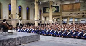 کارشناس اقتصادی : فرامین رهبر انقلاب راه‌حل تحول در تولید و حمایت از نیروی کار است