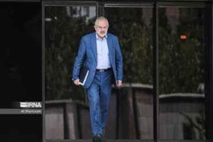 قدردانی رئیس جمهور از خدمات «حسینی» در معاونت پارلمانی دولت