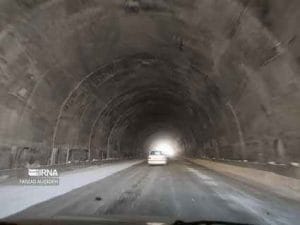 عملیات اجرای شبکه برق و روشنایی تونل کبیرکوه در حال انجام است