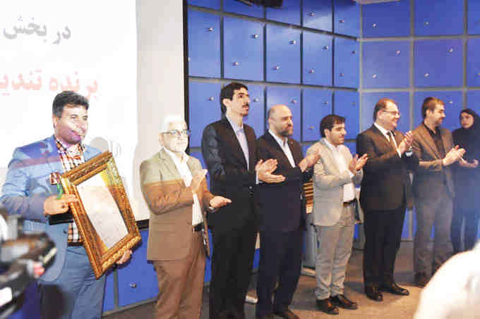 کسب لوح رتبه برتر و تندیس ملی بهره وری انرژی