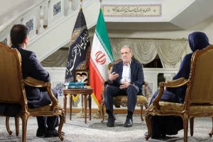 پزشکیان: پرداخت یارانه باید عادلانه باشد/ برای اجرای قانون حجاب بستر را آماده نمی‌بینم