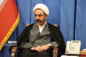 امام جمعه ایلام: کمک به ایتام وظیفه‌ای الهی بر دوش همه است