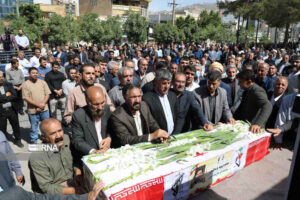 پیکر «سلام امینی» نماینده سابق ایلام تشییع شد