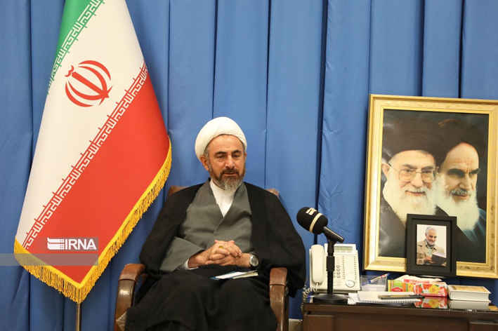 امام‌جمعه ایلام: مدیریت منابع آب اولویت امروز کشور است