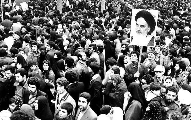 «قیام ۱۵ خرداد: نقطه عطفی در تاریخ ایران»