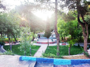 پارک ملت؛ میراثی در سایه سار بی توجهی که درختان پیرش خواب مسافران را می بینند ✍️زهرا قاسمیان + گزارش تصویری