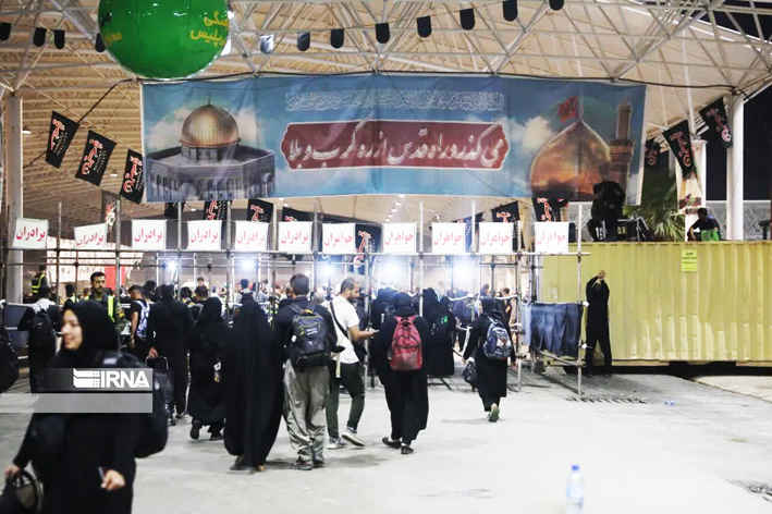مهران در تب و تاب اربعین؛ شور زائران، عطر کربلا را به مرز آورد