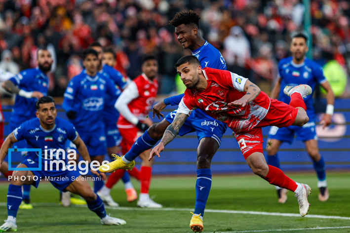 پرسپولیس و استقلال از مهرماه به ورزشگاه آزادی برمی‌گردند