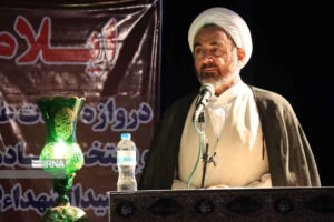 امام جمعه ایلام: خدمت به زائران اربعین با معرفت حسینی و مشارکت مردمی همراه باشد