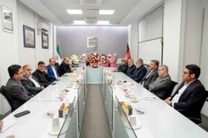 تجلیل از آزادگان بانک مسکن با حضور مدیران ارشد/ ضرورت مستندسازی خاطرات آزادگان