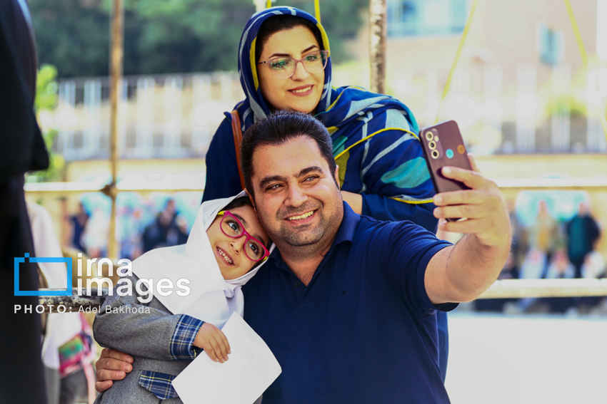 لبخند کلاس اولی؛ گامی مطمئن با حمایت والدین