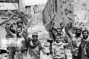 دفاع مقدس الهام‌بخش رسانه برای تبیین اقتدار ملی است/ پاسخ به شبهات «دور یک میز»