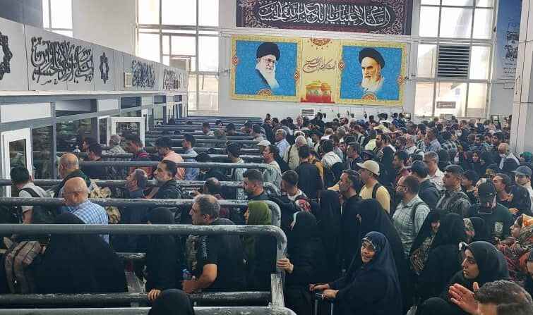 ۵.۷ میلیون زائر و مسافر از مرز مهران تردد کردند