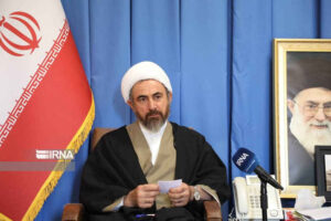 امام‌جمعه: توسعه زیرساخت‌های اقامتی و رفاهی، کلید جذب گردشگر در ایلام است
