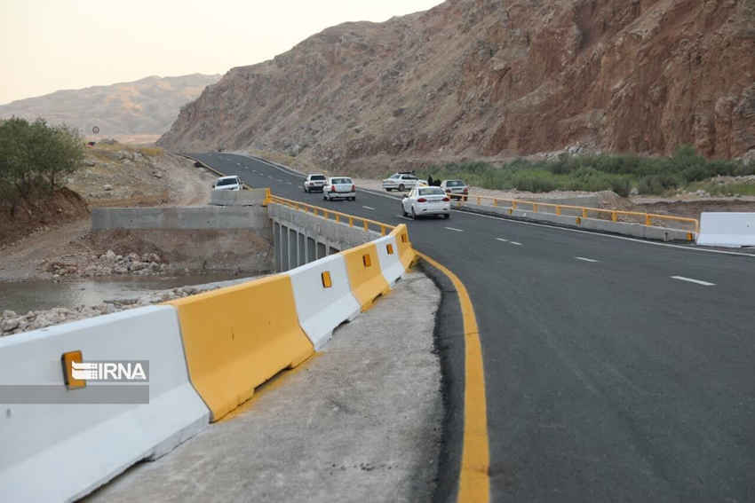 آغاز کار تعریض و بهسازی ۱۴۰ دهنه پل در جاده مهران – دهلران