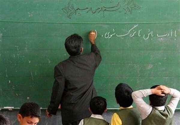 ماجرای ضرب‌ و شتم معلم مهرانی/ پرونده قضایی تشکیل شده است