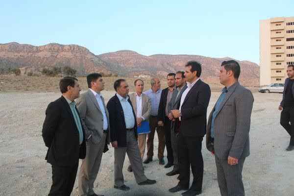 سفرعضو هیئت مدیره سازمان ملی زمین و مسکن با هدف بررسی و پی گیری مسائل مربوط به زمینهای ملی و دولتی به استان ایلام سفرعضو هیئت مدیره سازمان ملی زمین و مسکن با هدف بررسی و پی گیری مسائل مربوط به زمینهای ملی و دولتی به استان ایلام