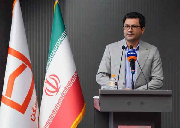 لزوم تعامل سازنده با ذینفعان در مسیر تحقق اهداف بانک/ با همکاران صحبت کنیم و مباحث را به اشتراک بگذاریم