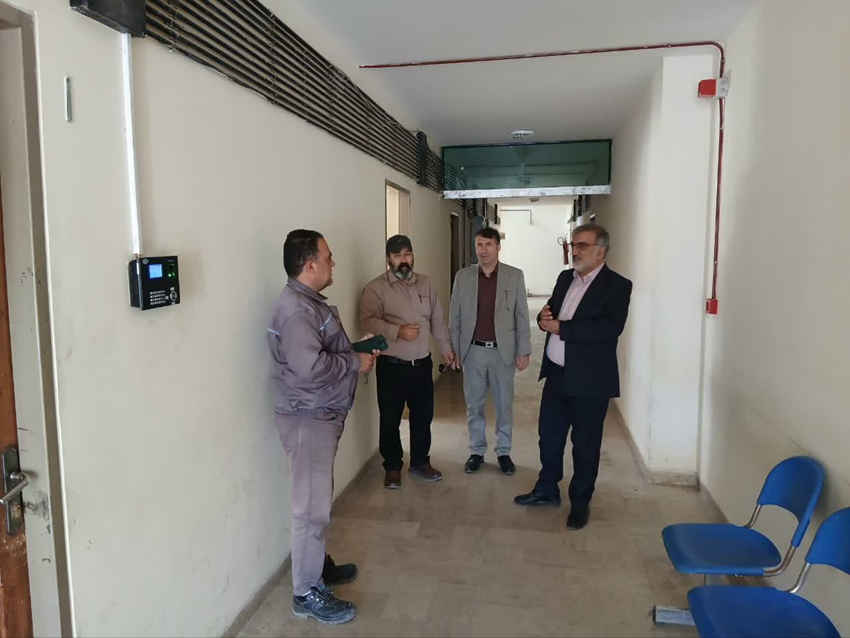 بازدید سرزده فرماندار ایلام از اداره مخابرات شهرستان