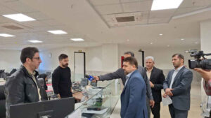 بازدید سرزده بازرس کل قضایی استان ایلام از دستگاه های خدمات رسان