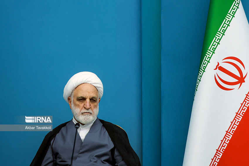 مسئولین قضایی باید نسبت به رفع مسائل معیشتی مردم اهتمام داشته باشند