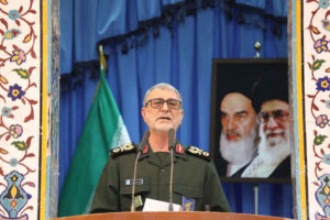 دشمن جنگ را از زمین سخت به ذهن‌ها منتقل کرده است
