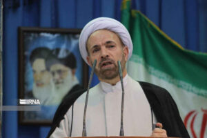 امام جمعه موقت ایلام: فرهنگ بسیجی ضامن پیروزی‌های کشور است