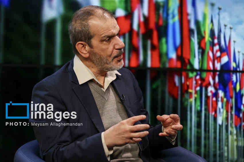 حاج قاسم مانع موفقیت پروژه‌های آمریکایی در منطقه بود/ زخم برداشته‌ایم اما در میدان هستیم
