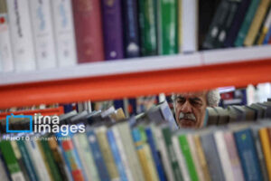 فقط ناشران دانشگاهی نمایشگاه تخصصی دارند/ بهره‌مندی مضاعف از یارانه دولتی