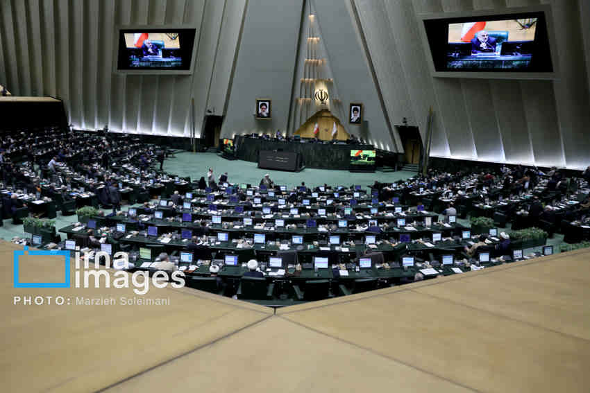 جلسه علنی مجلس آغاز شد/بررسی ایرادات واگذاری مدیریت ایران خودرو در دستور کار نمایندگان