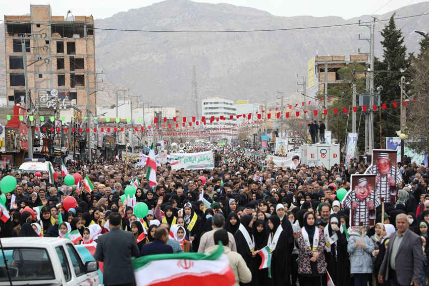 ۲۲ بهمن تجلی آگاهی ملی در بزنگاه تاریخی