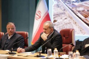 پزشکیان:نارضایتی از سیستم اداری کشور بالاست/ فیلترینگ پوشاندن موضوع است و مشکلی حل نمی‌کند
