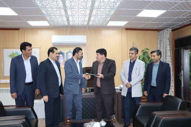 مراسم تکریم و معارفه سرپرست اداره مخابرات شهرستان مهران برگزار شد