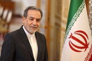 عراقچی: هیچ حد و مرزی در دفاع از خود قائل نیستیم؛ روند قانونی انتقال امور آغاز شده است