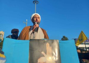 امام جمعه موقت ایلام: مردم با انسجام ملی راه توطئه‌افکنی دشمنان را می‌بندند