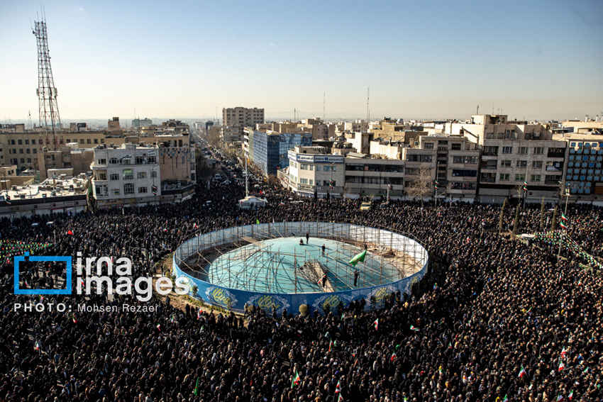طوفان خشم و امید؛ وقتی ملت به صحنه می‌آید