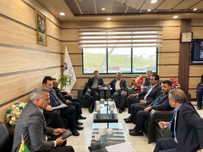 برگزاری جلسه بررسی موانع و مسائل طرح نهضت ملی مسکن استان ایلام