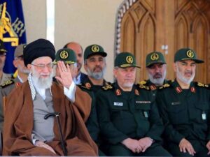 یاد و نام شهدای سپاه در مسیر مقاومت و عزت این سرزمین خواهد درخشید