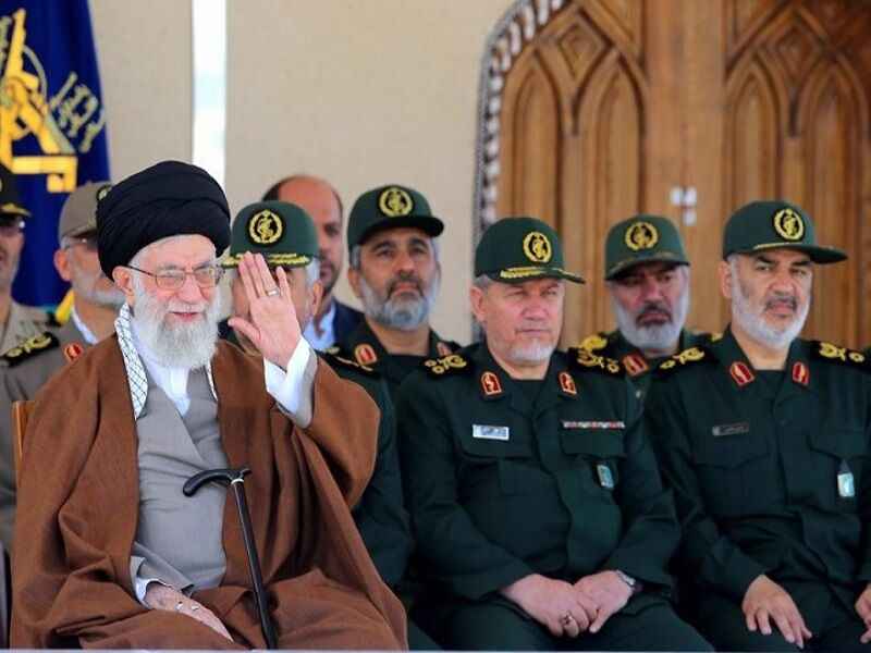 یاد و نام شهدای سپاه در مسیر مقاومت و عزت این سرزمین خواهد درخشید