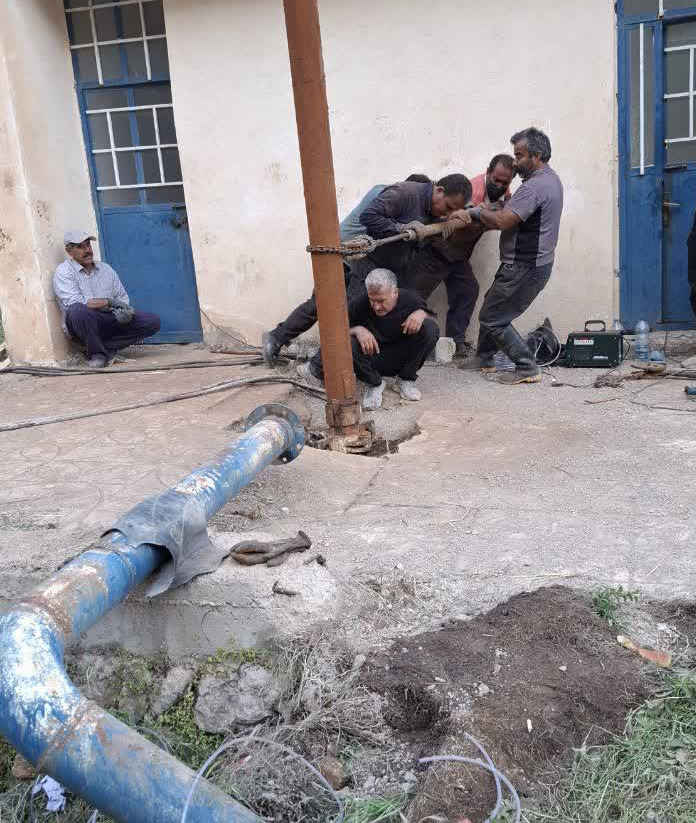 پایدارسازی آبرسانی به بیش از ۱۵۰۰ مشترک آبدانان با تعویض الکتروپمپ چاه «تنگه پونه»