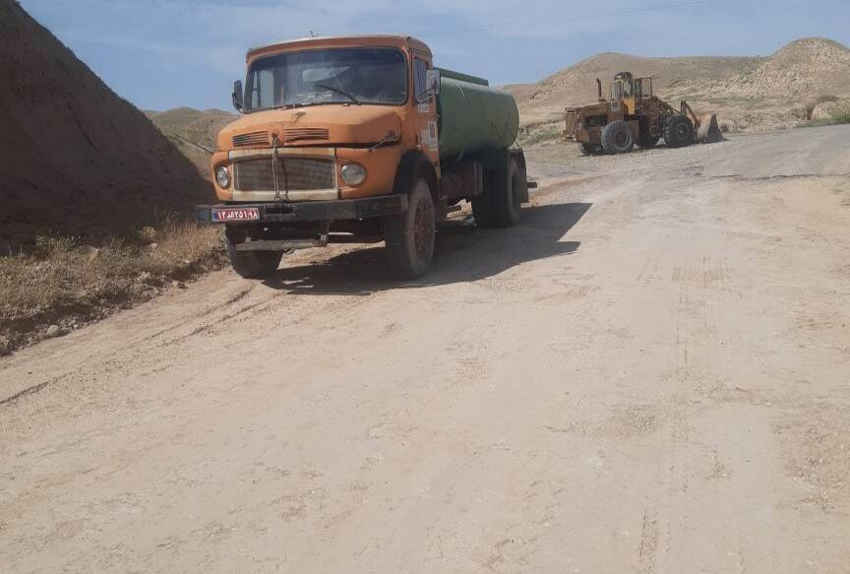 ساخت راه دسترسی به گذرگاه مرزی چیلات دهلران آغاز شد