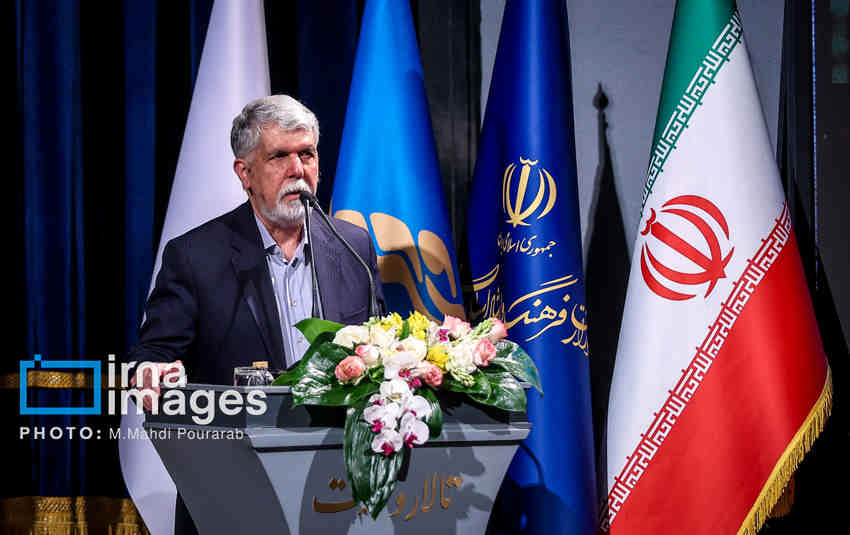 وزیر فرهنگ: میدان و دیپلماسی با اشراف رهبر معظم انقلاب یکپارچه خواهد ماند