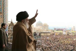 امام‌جمعه ایلام: نگاه پدرانه رهبر شهید منشأ آرامش، امید و انگیزه بود