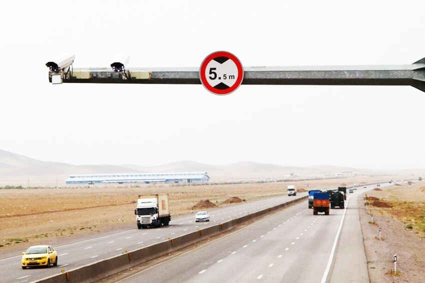 ثبت ۲۹۶ هزار تخلف سرعت غیرمجاز در ایلام