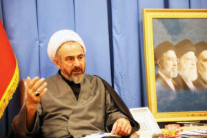امام‌جمعه ایلام: سیره عملی رهبر شهید بهترین مروج گسترش‌ نماز است