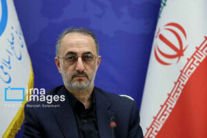 رابطه‌ امت با آقای شهیدِ ایران بر پایه‌ مهر، محبت و مودت بود/ضرورت قوی شدن در شرایط امروز