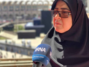 مهاجرانی: حضور پرشور جمعیت در مراسم تشییع آقای شهید از جلوه‌های قدرت ملی است