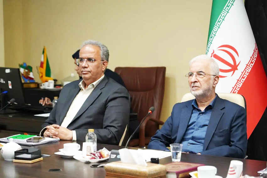 وزیر کشور: همه ظرفیت‌ها برای حمایت از استان‌های درگیر جنگ به کار گرفته شده است